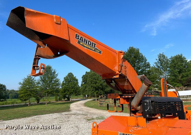 image for item NA9001 2018 Bandit Intimidator 12XP  wood chipper