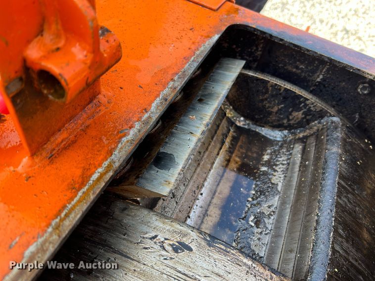 image for item NA9001 2018 Bandit Intimidator 12XP  wood chipper