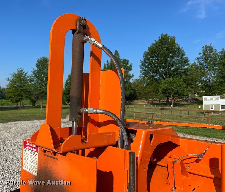 image for item NA9001 2018 Bandit Intimidator 12XP  wood chipper