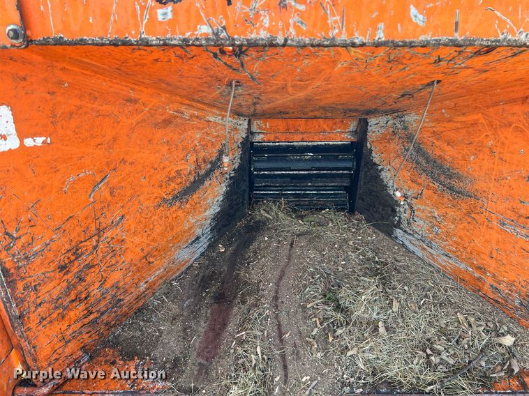 image for item NA9001 2018 Bandit Intimidator 12XP  wood chipper