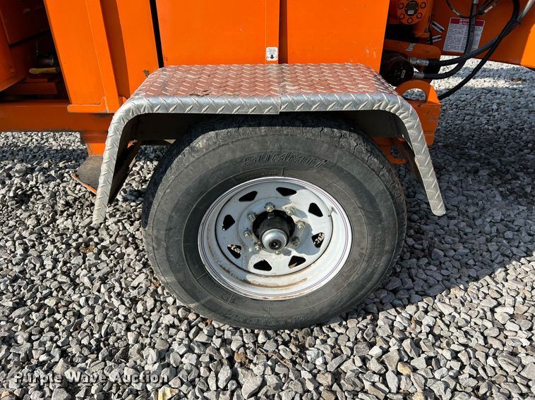 image for item NA9001 2018 Bandit Intimidator 12XP  wood chipper