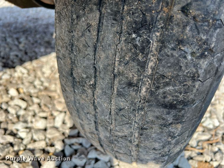 image for item NA9001 2018 Bandit Intimidator 12XP  wood chipper