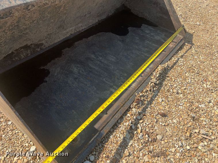 image for item NA9002 60" W skid steer bucket