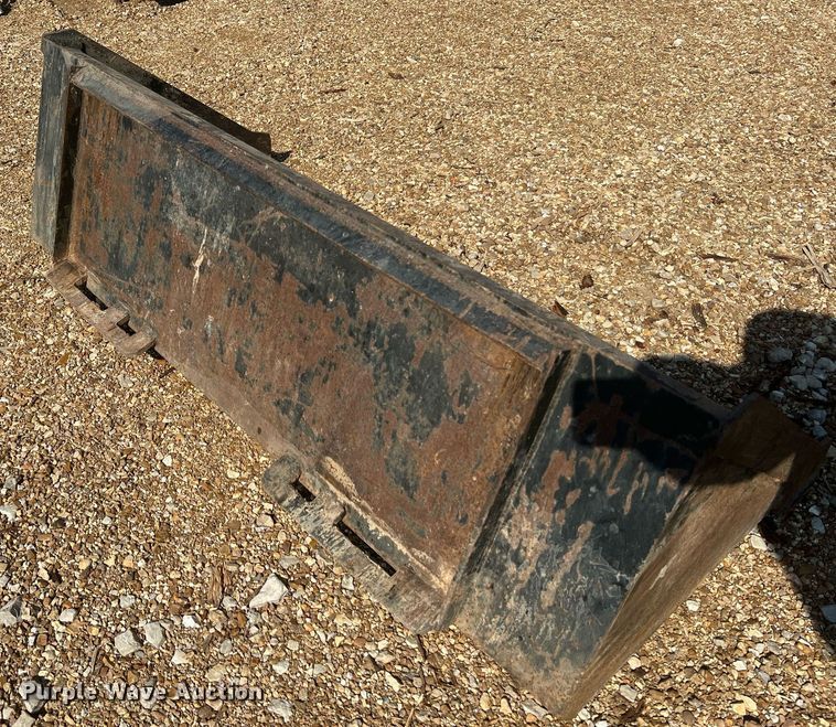 image for item NA9002 60" W skid steer bucket