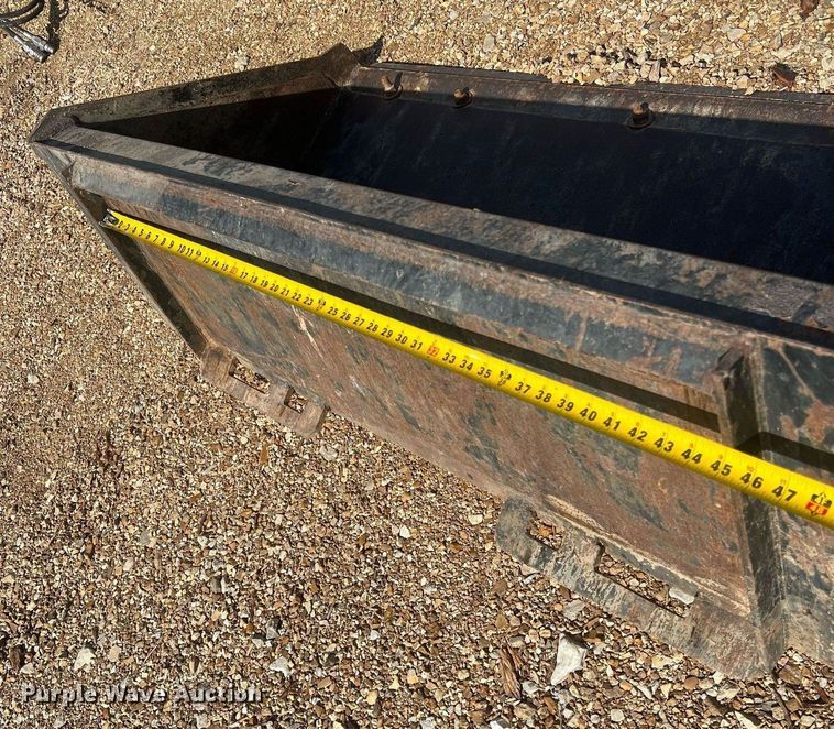 image for item NA9002 60" W skid steer bucket