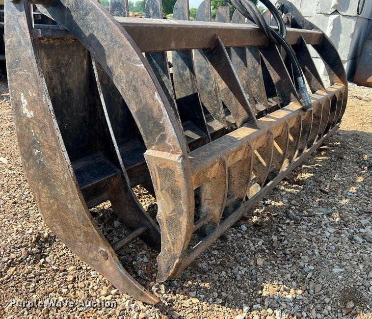 image for item NA9004 Anbo  79" W skid steer grapple bucket