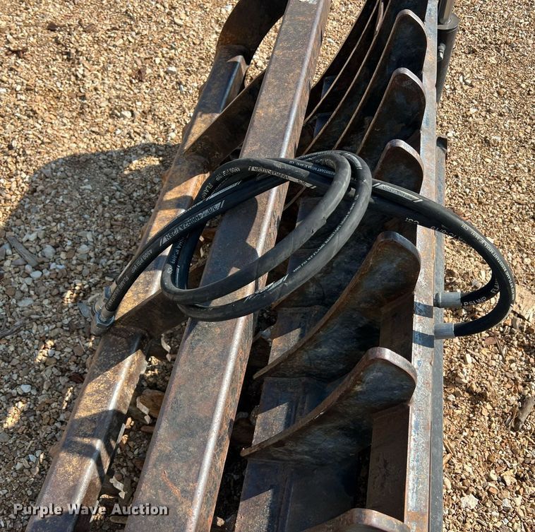 image for item NA9004 Anbo  79" W skid steer grapple bucket