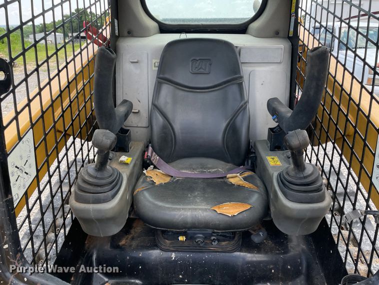 image for item NB9059 2015 Caterpillar 259D  tracked skid steer loader