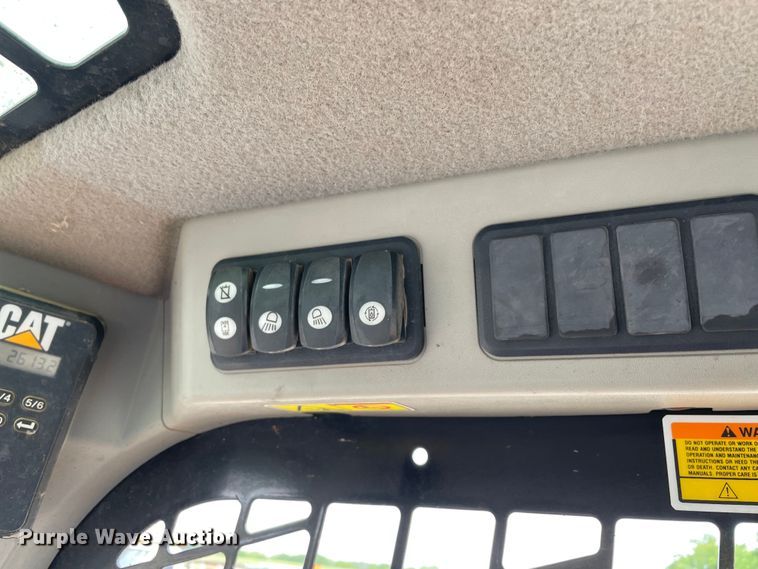 image for item NB9059 2015 Caterpillar 259D  tracked skid steer loader