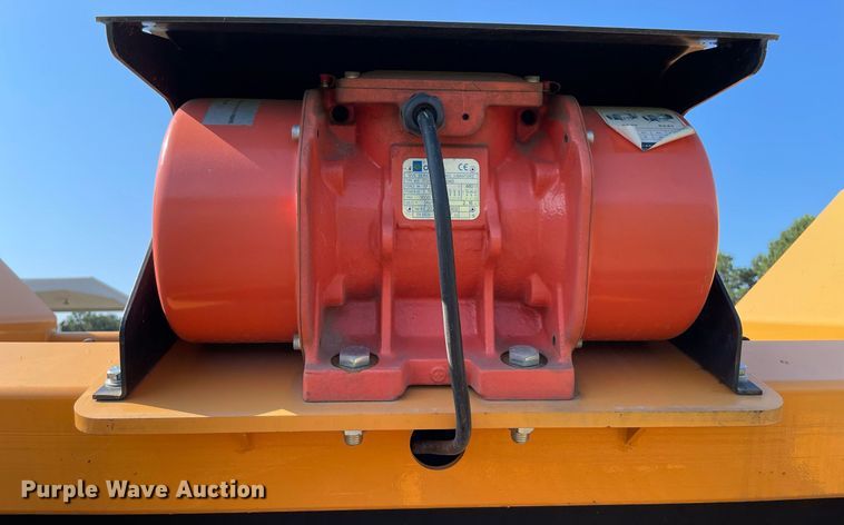 image for item NB9093 Paladin US70  vibratory screen