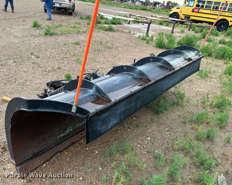 image for item NE9043 Snow plow