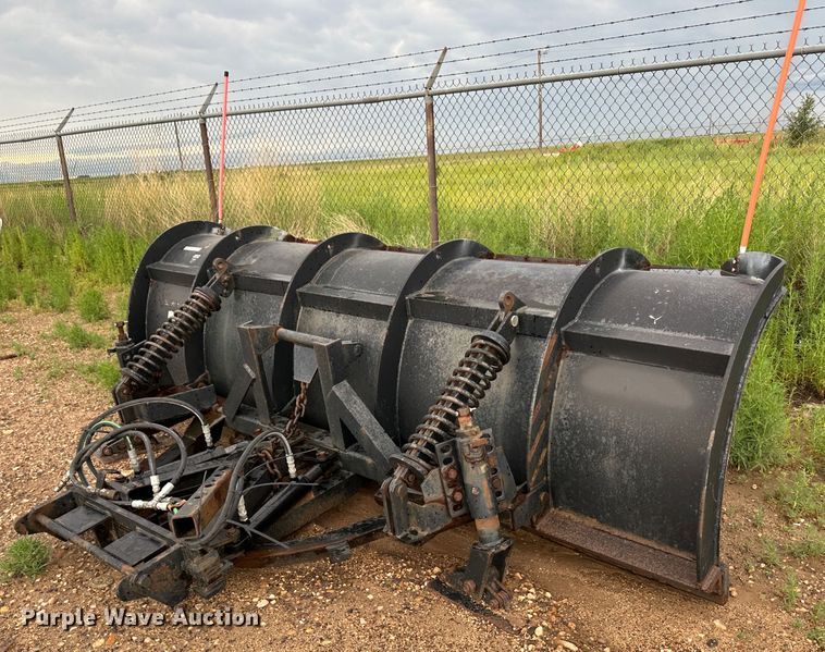 image for item NE9043 Snow plow