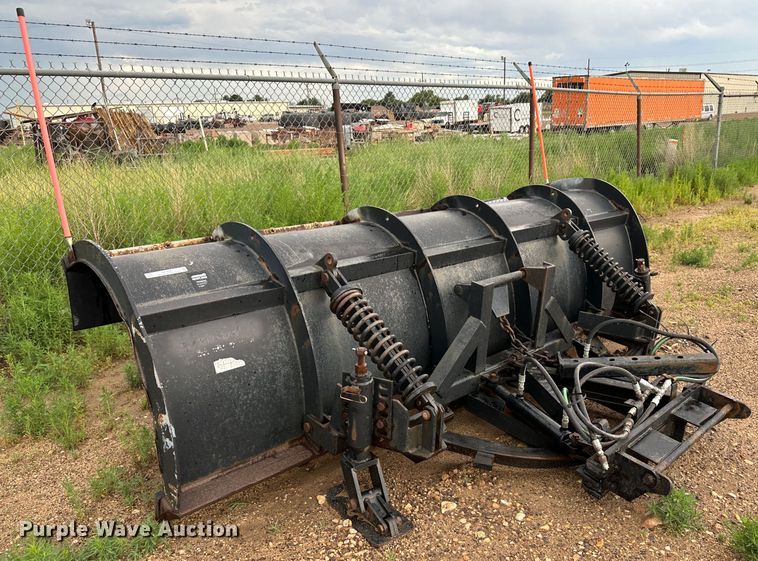 image for item NE9043 Snow plow