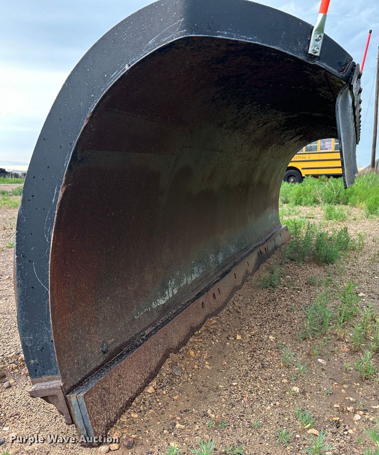image for item NE9043 Snow plow