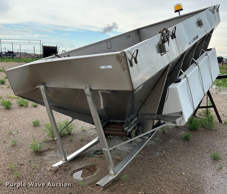 image for item NE9044 Monroe  spreader