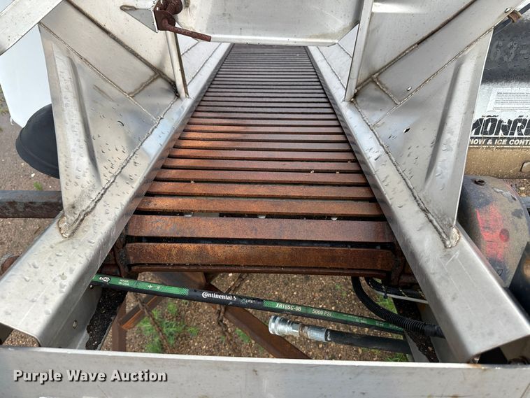 image for item NE9044 Monroe  spreader