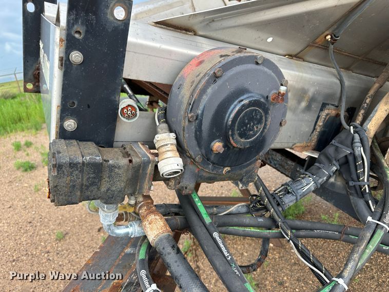 image for item NE9044 Monroe  spreader