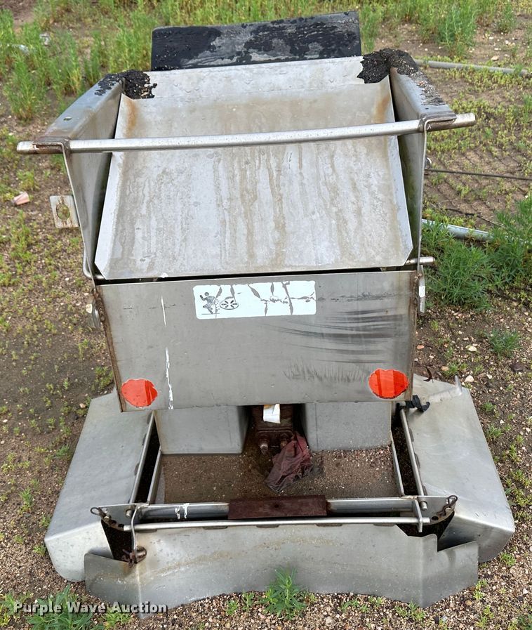 image for item NE9044 Monroe  spreader