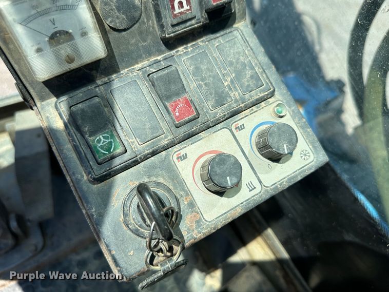 image for item NE9079 2003 Fuchs-Terex MHL340  material handler