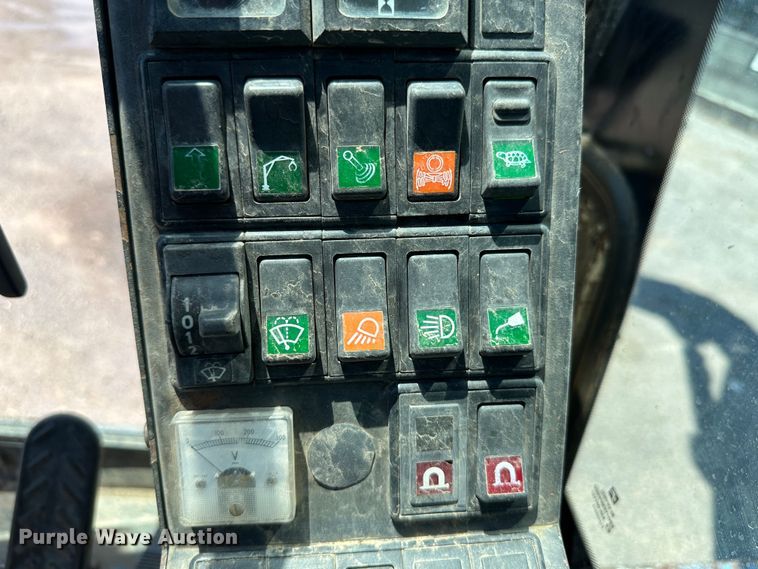 image for item NE9079 2003 Fuchs-Terex MHL340  material handler