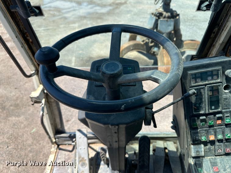 image for item NE9079 2003 Fuchs-Terex MHL340  material handler