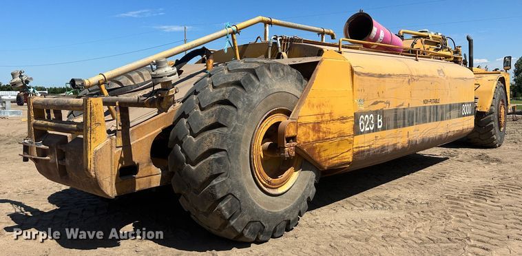 image for item NM9324 Caterpillar 623B  water wagon