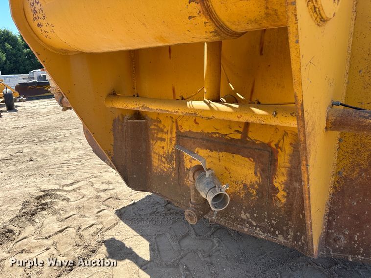 image for item NM9324 Caterpillar 623B  water wagon