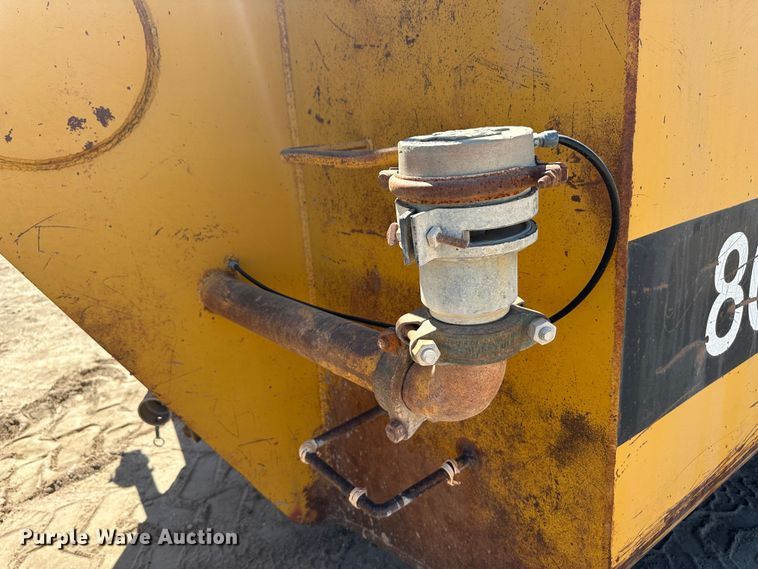 image for item NM9324 Caterpillar 623B  water wagon