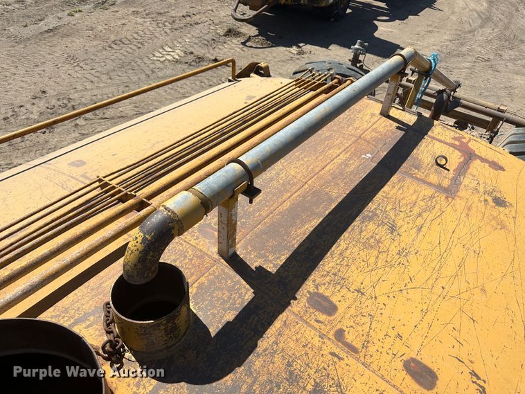 image for item NM9324 Caterpillar 623B  water wagon