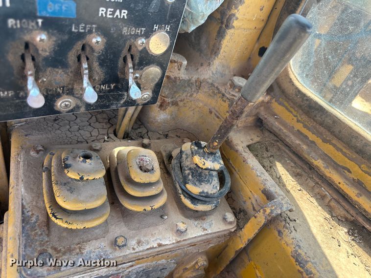 image for item NM9324 Caterpillar 623B  water wagon