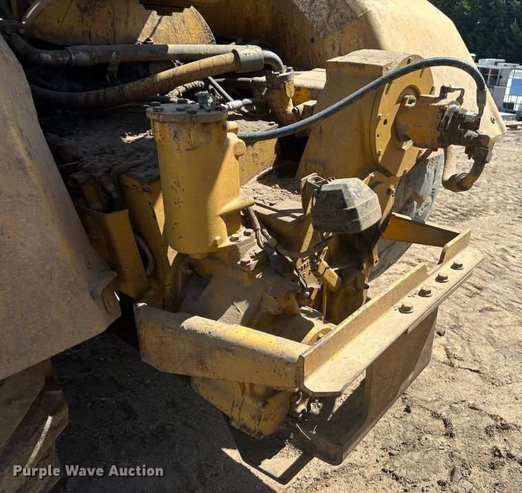 image for item NM9325 1997 Caterpillar 627F  scraper