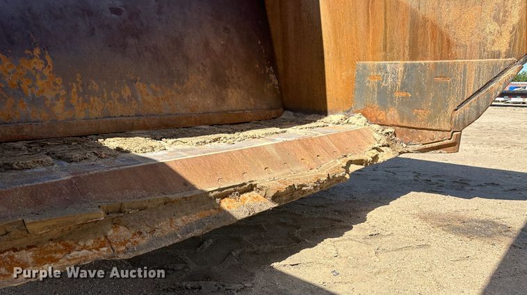 image for item NM9325 1997 Caterpillar 627F  scraper