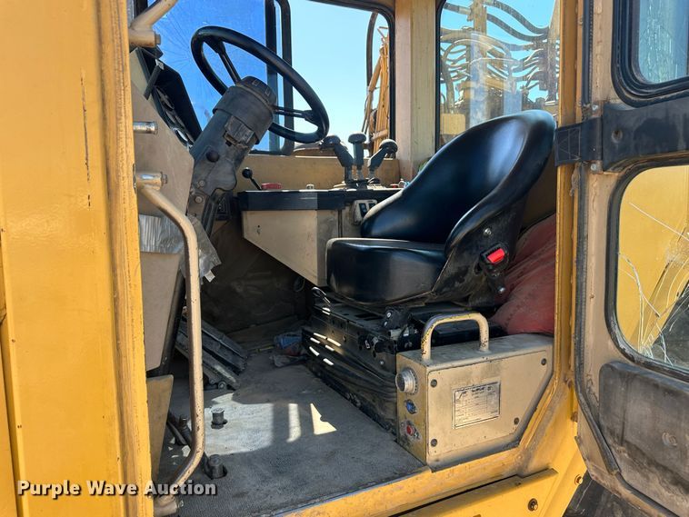 image for item NM9325 1997 Caterpillar 627F  scraper