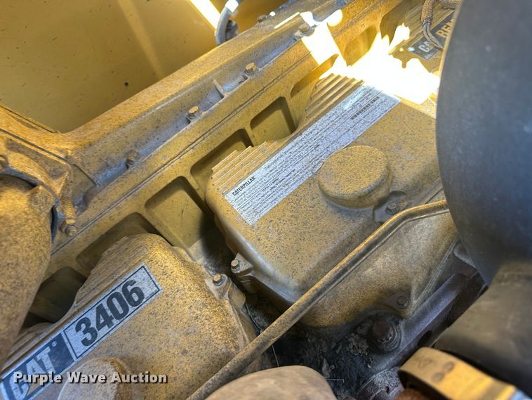 image for item NM9325 1997 Caterpillar 627F  scraper