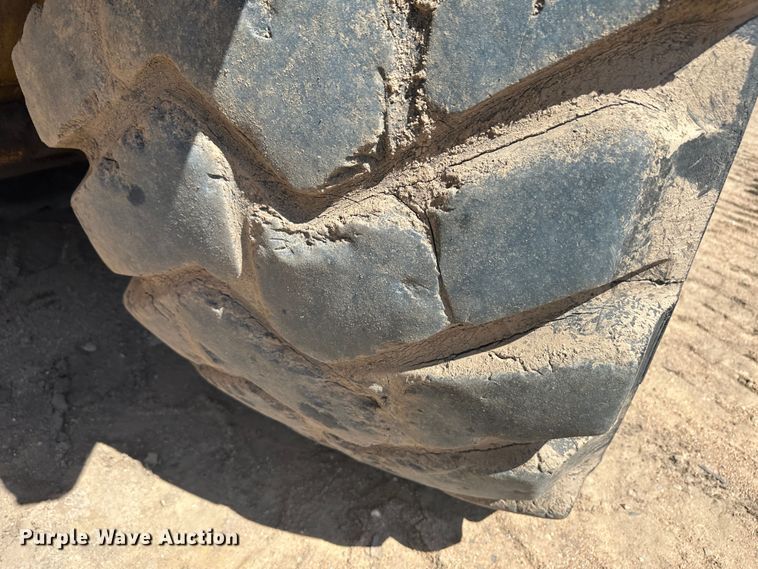 image for item NM9325 1997 Caterpillar 627F  scraper