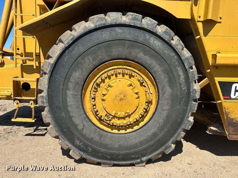 image for item NM9325 1997 Caterpillar 627F  scraper