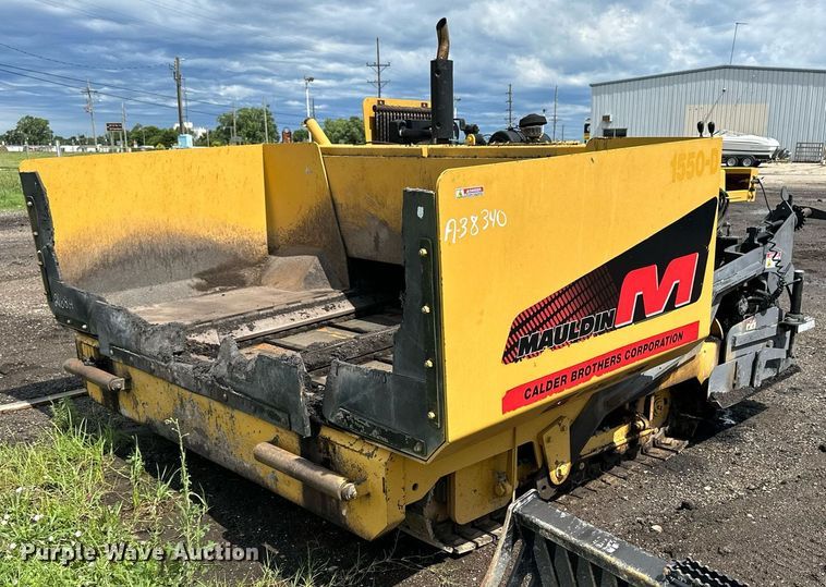 image for item NP9796 2002 Mauldin 1500  paver