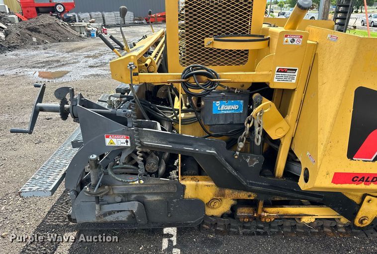 image for item NP9796 2002 Mauldin 1500  paver