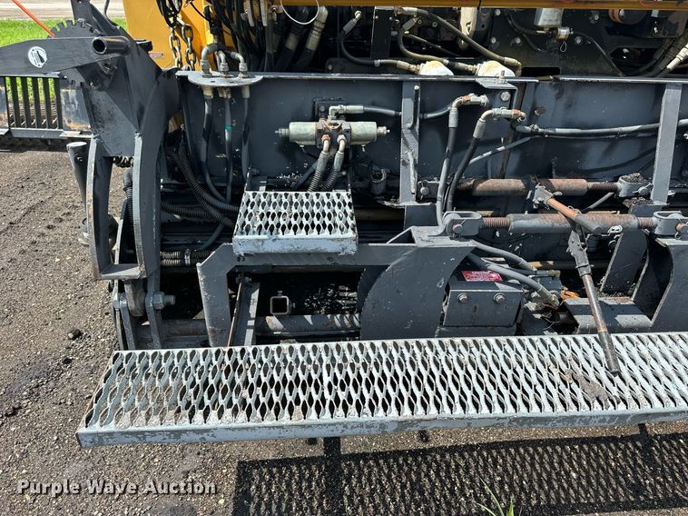 image for item NP9796 2002 Mauldin 1500  paver