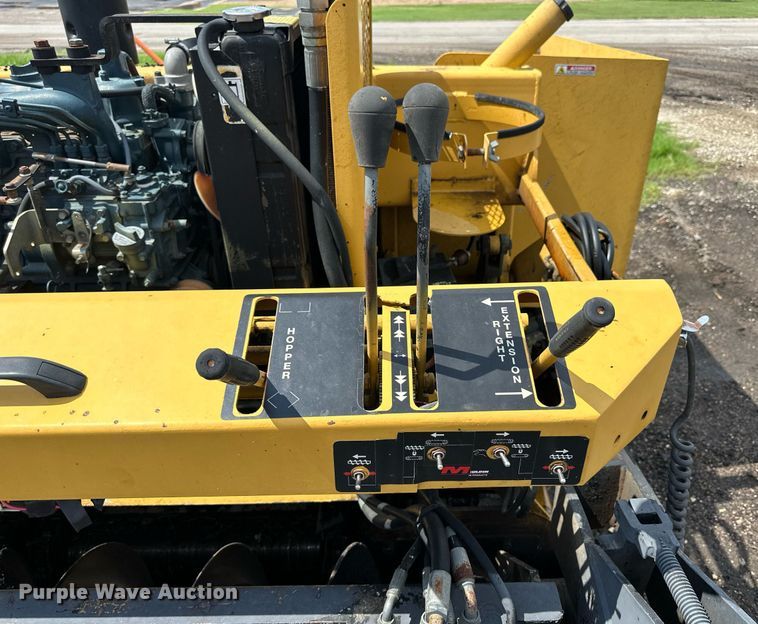 image for item NP9796 2002 Mauldin 1500  paver