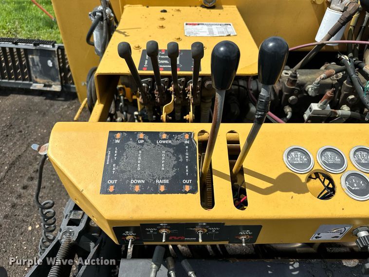 image for item NP9796 2002 Mauldin 1500  paver