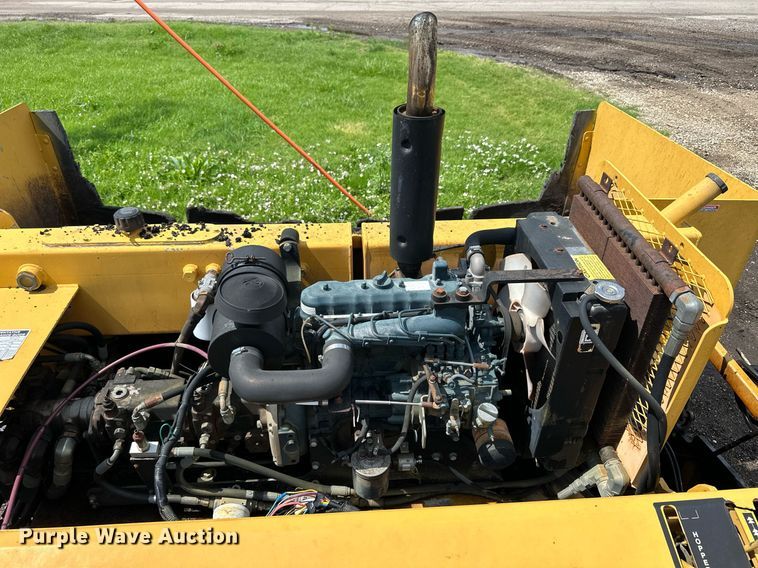 image for item NP9796 2002 Mauldin 1500  paver