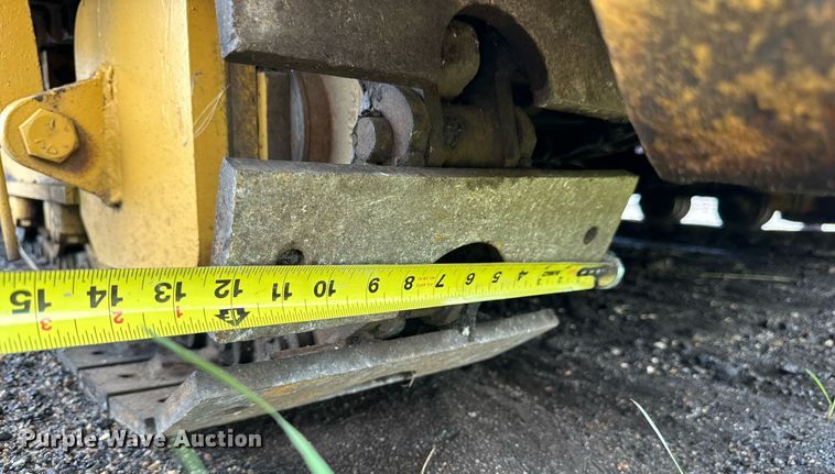 image for item NP9796 2002 Mauldin 1500  paver