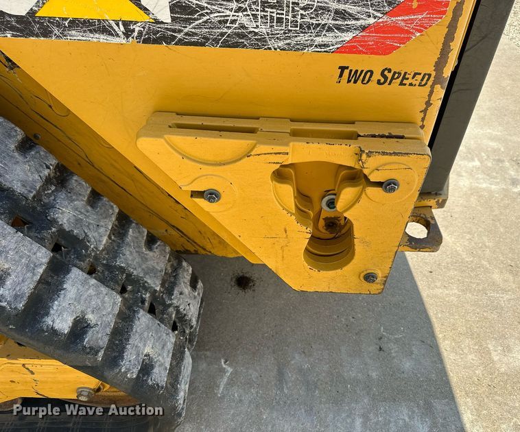 image for item NP9833 2016 Caterpillar 299D2XHP  tracked skid steer loader