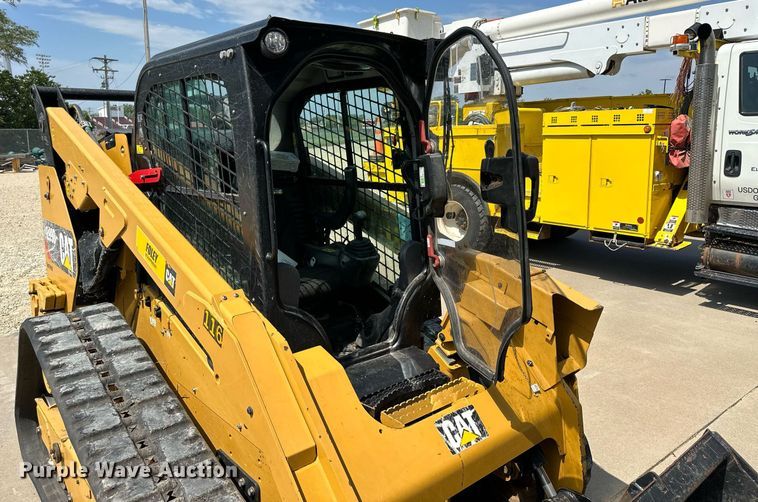 image for item NP9833 2016 Caterpillar 299D2XHP  tracked skid steer loader