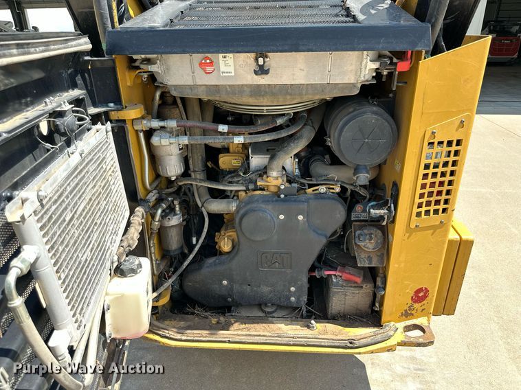 image for item NP9833 2016 Caterpillar 299D2XHP  tracked skid steer loader