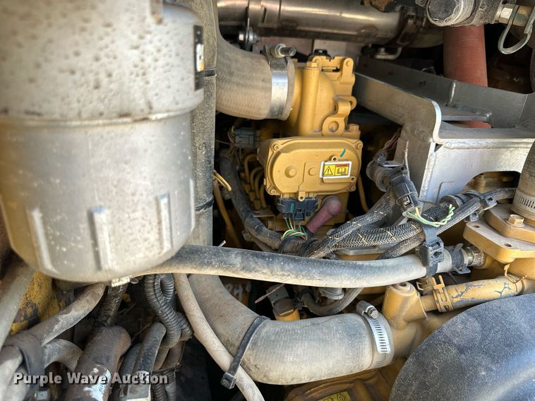 image for item NP9833 2016 Caterpillar 299D2XHP  tracked skid steer loader