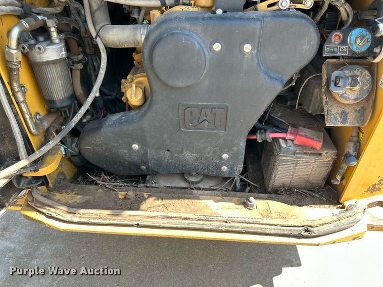 image for item NP9833 2016 Caterpillar 299D2XHP  tracked skid steer loader