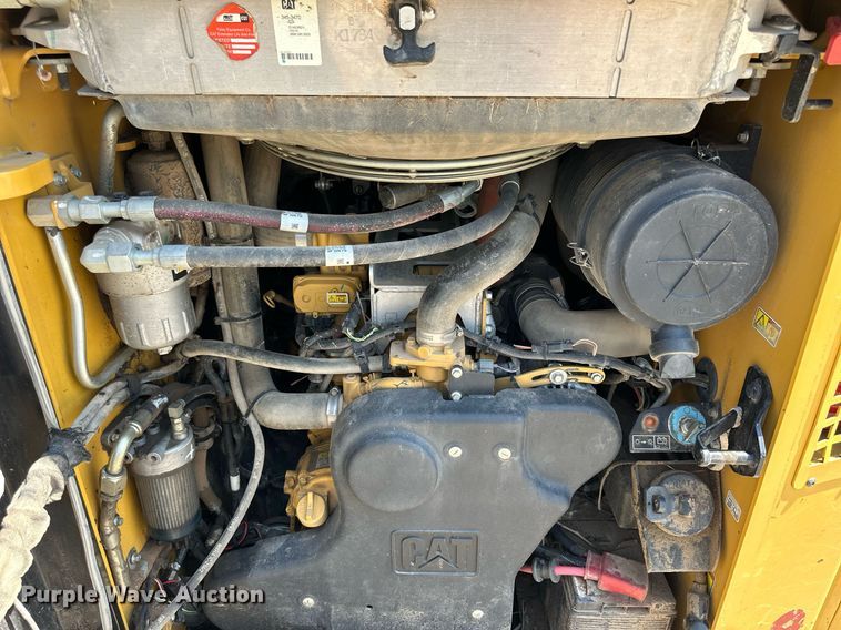 image for item NP9833 2016 Caterpillar 299D2XHP  tracked skid steer loader