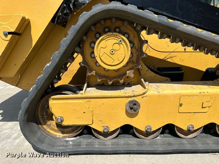 image for item NP9833 2016 Caterpillar 299D2XHP  tracked skid steer loader